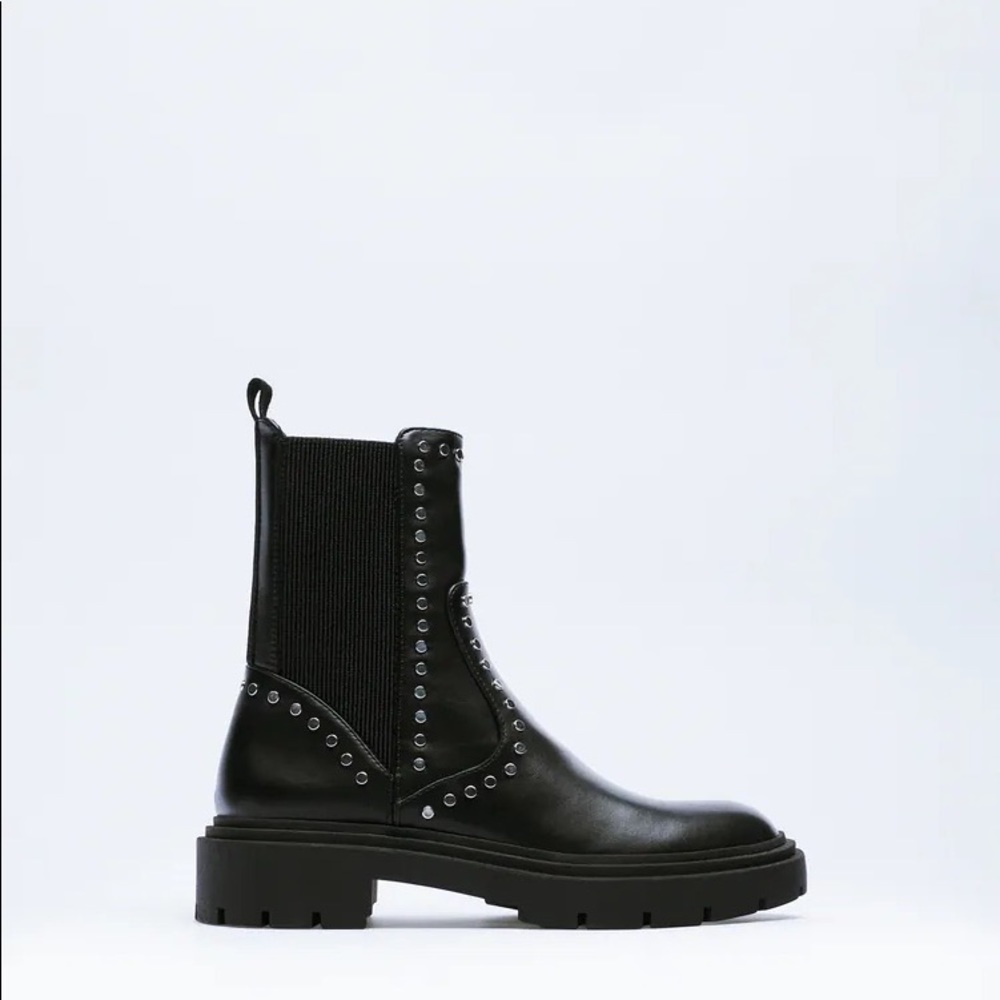 Zara flat ankle boots with studs - Picture 2 of 7